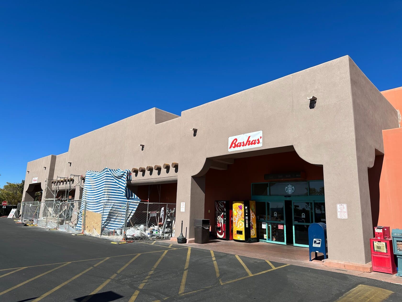 Bashas' grocery store in Sedona, stuccoed by New Generation Plastering